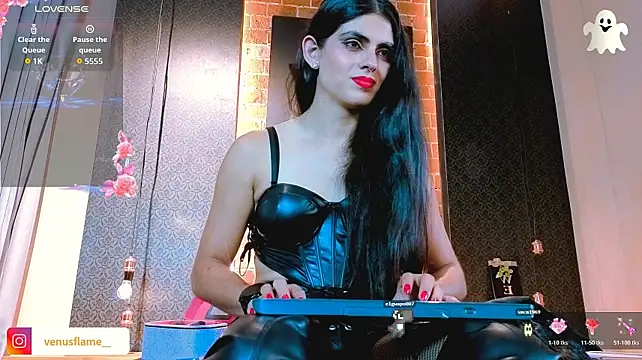 Venus_flame1 on Stripchat