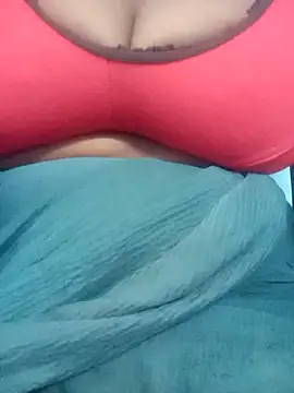 Tamilhot_janu live cam on StripChat