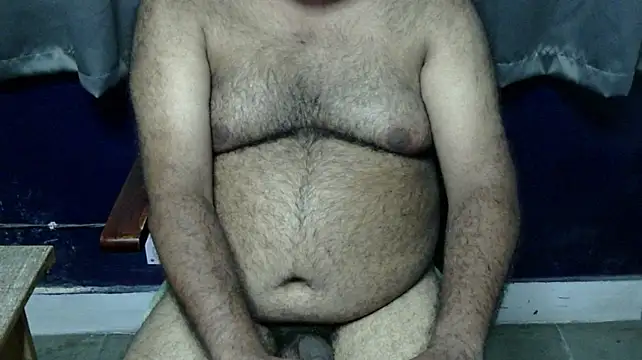 hairysubcub_70 live cam on StripChat