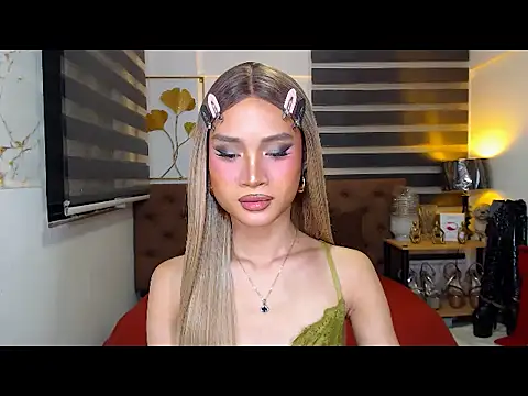 JuicyCockThea live cam on StripChat