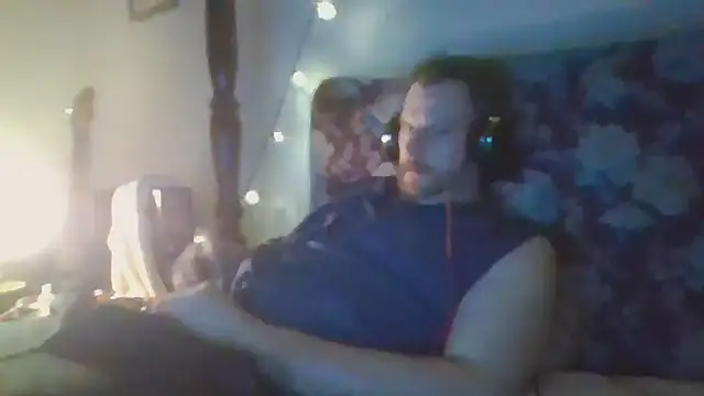 Sir_Spun_Son live cam on StripChat