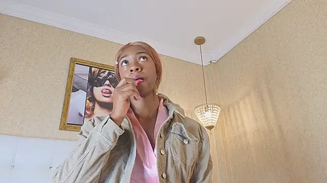 Shanelle__