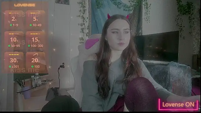 lunar_Sanata live cam on StripChat