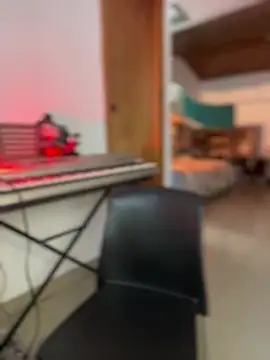 NikkiNix