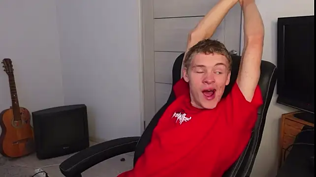 Chris_Holt