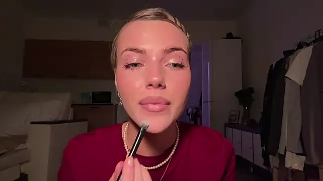 ChristelDuncombe live cam on StripChat