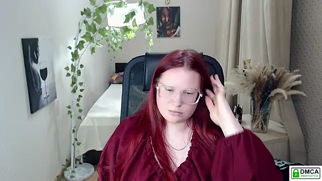 kuri_u live cam on StripChat