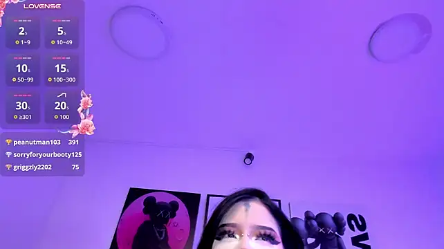 Kat_VonDe live cam on StripChat