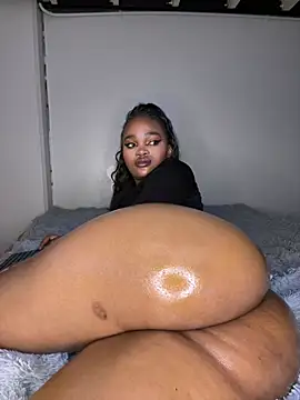 Cataleyasweetbooty live cam on StripChat