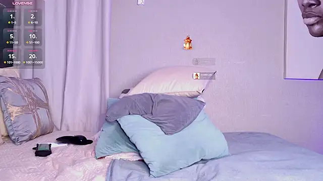 MariiePrice live cam on StripChat
