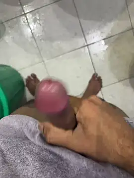 alwynu live cam on StripChat