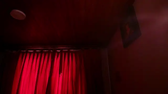 jeanne_holland live cam on StripChat