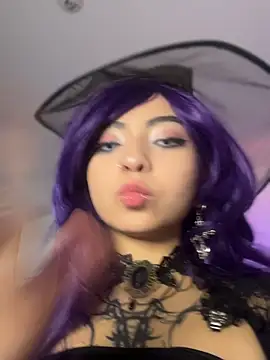 _g0thiccwitch_ live cam on StripChat