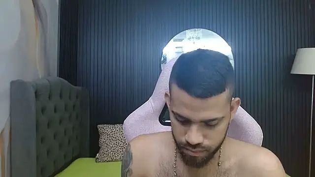 chacorta_ live cam on StripChat