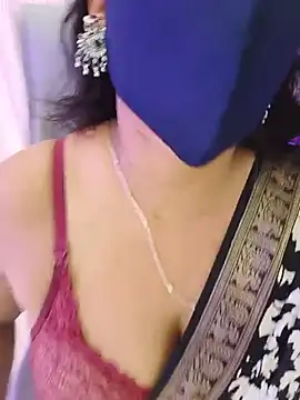 Hot_Alicee live cam on StripChat