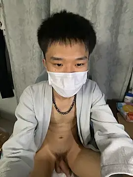 Zhang_yiovo live cam on StripChat