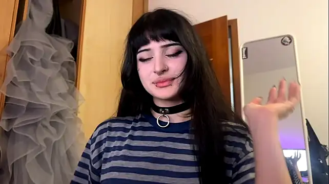 ClareBalaski live cam on StripChat