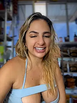 sammyqueenx21 live cam on StripChat