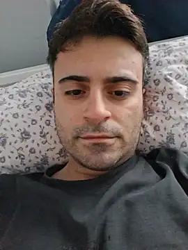 HugeTurkishCock live cam on StripChat