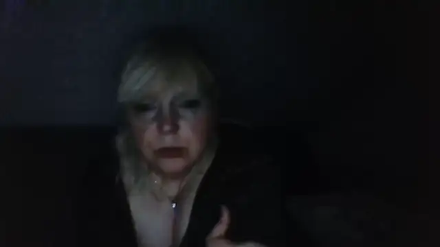 xblondi live cam on StripChat