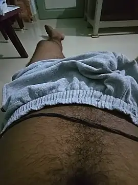 wyldman_69 (M twink) - Cum show Outdoor Naked 👙💦