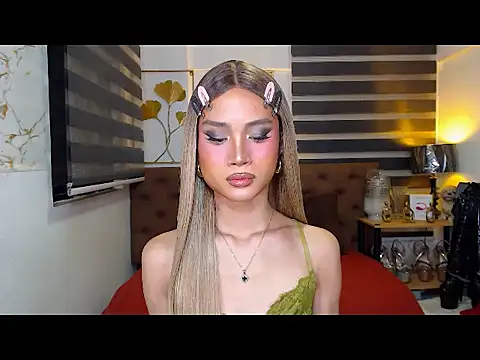 JuicyCockThea