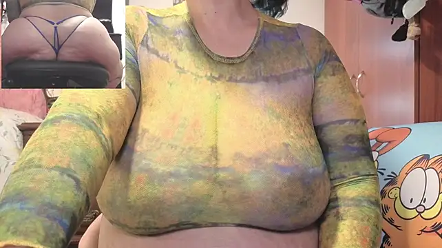 zoe_hotxxx (F milf) - nipple clamps