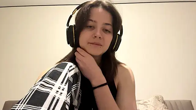 ArriSatty live cam on StripChat