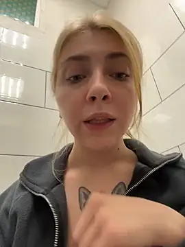 Sunny___Bunny webcam