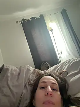 Renattasweetboobs live cam on StripChat