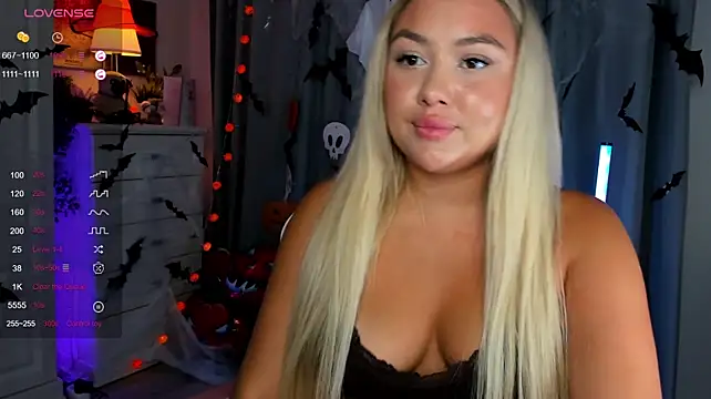 _Loneve__ live cam on StripChat