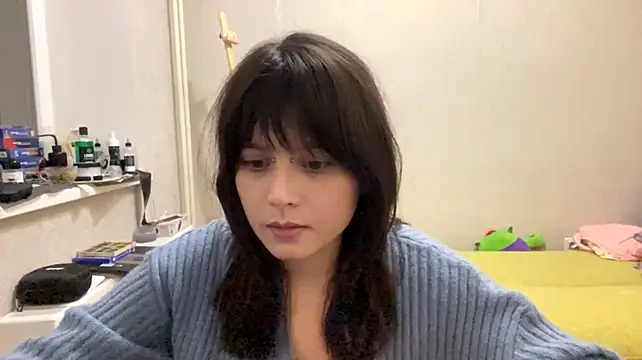 SaintMari live cam on StripChat