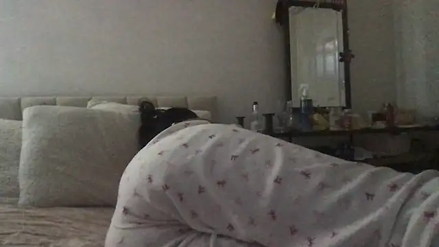 YourFavouriteSecret1 webcam