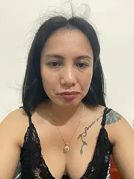 -Lyny- live cam on StripChat