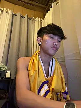 Naughtyhot_jemart18 live cam on StripChat