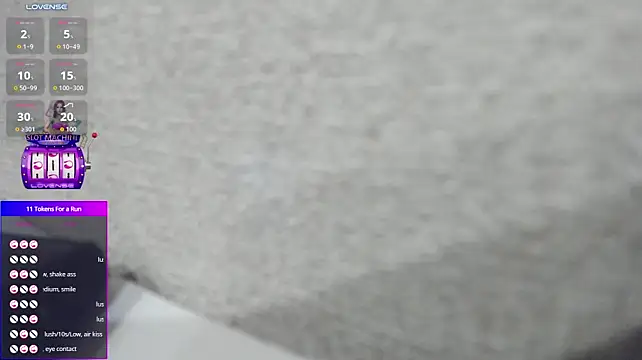 Tiny_Kiss