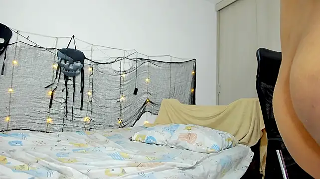 monica_little23