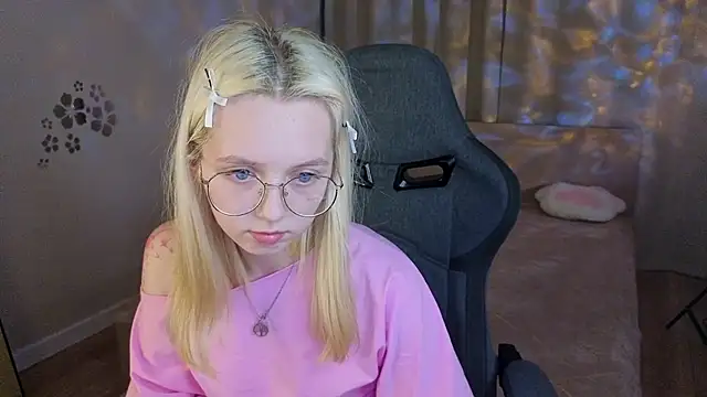 mollyy_snow