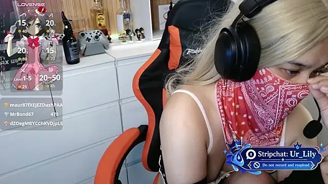 Ur_Lily live cam