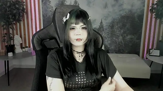 Yuvelli live cam on StripChat