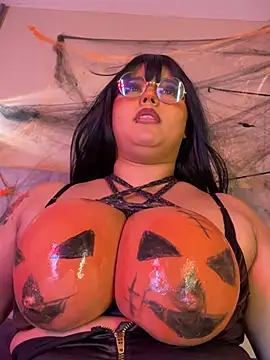 Karmilla_Rosse