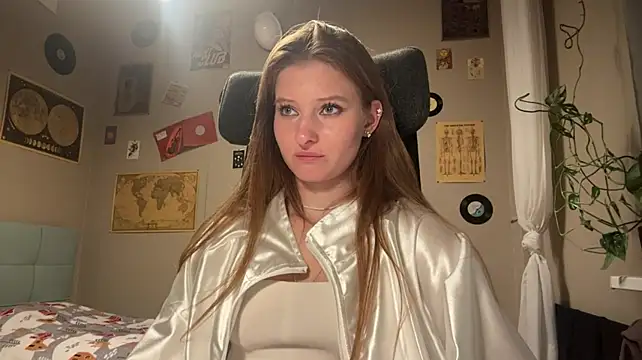 EllyCerry webcam