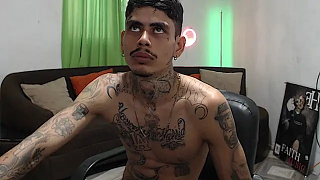 alpha_zom