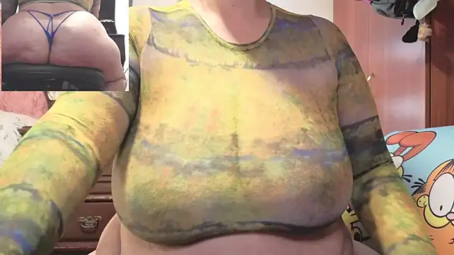 zoe_hotxxx (F milf) - nipple clamps