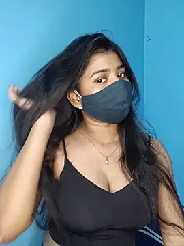 Diyasha69 live cam on StripChat