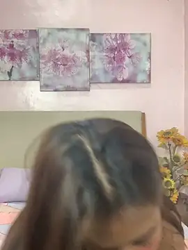 YaraSmith live cam on StripChat