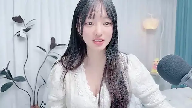 Winnie666999 live sex cam