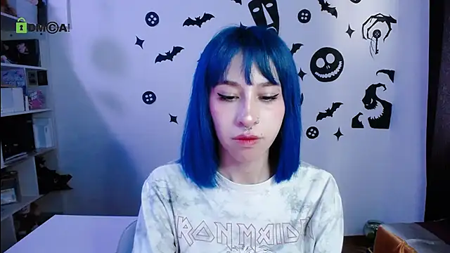 dakota_senju live cam on StripChat