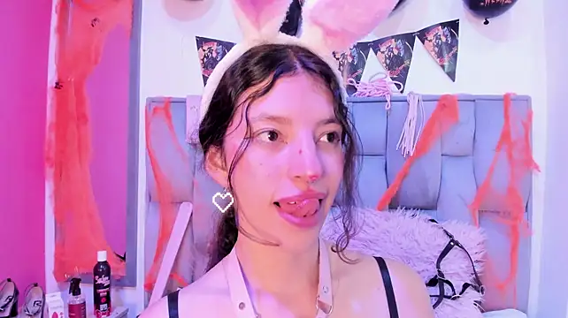 Namii__ live cam on StripChat