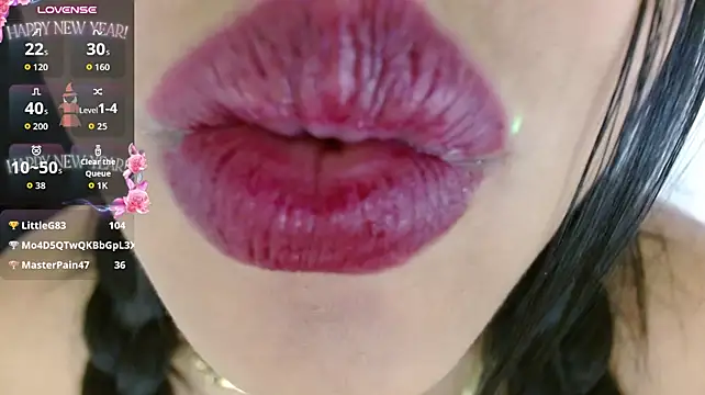 alessialux live cam on StripChat